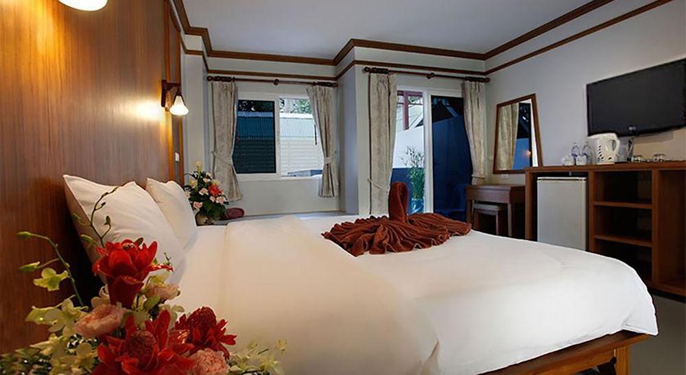 Patong Pearl Hotel Phuket Екстериор снимка