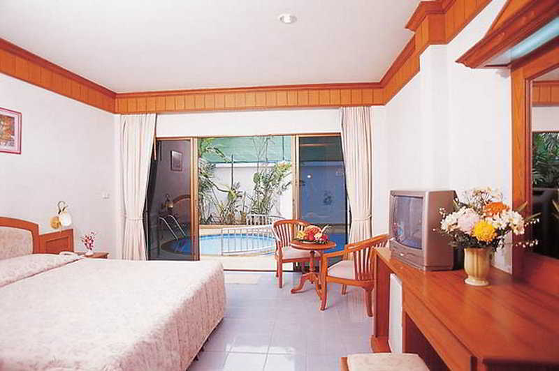 Patong Pearl Hotel Phuket Екстериор снимка